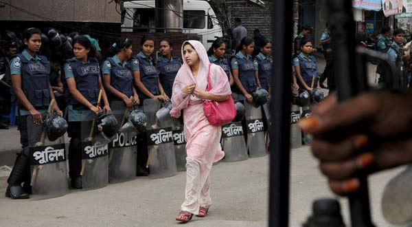 আপনি স্ট্রিট ফটোগ্রাফি চর্চা করলে এই ১১টি টিপস জানেন তো?